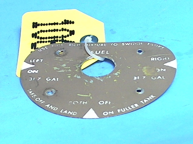 S1287-1 Cessna - PLACARD-FUEL SELECTOR